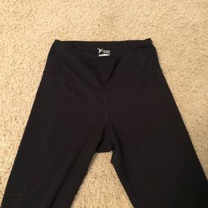 Athletic leggings